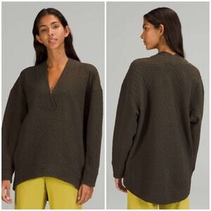 Lululemon Rippled V-Neck Pullover Dark Olive Green Size 12 Long Sleeve Top